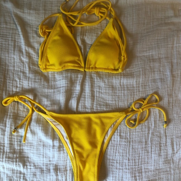 Bathing suit - Picture 1 of 2